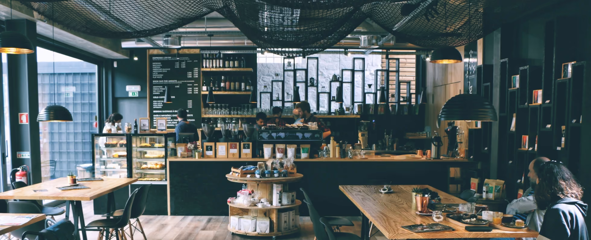 The Best Neighborhoods in Edmonton to Move Your Cafe: Customer Data Reveals All